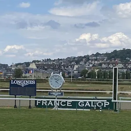 Les Planches De Celine, Beau T2 A * Deauville